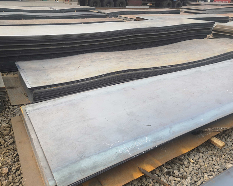 鑫福厚鋼板廠家：山西中厚板的切割模板是由什么組成的？